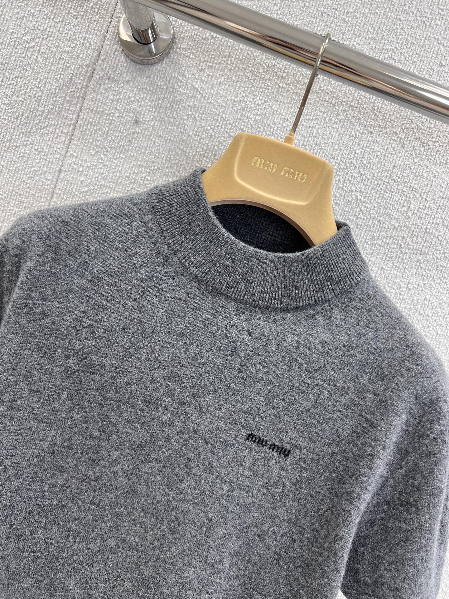Miu 25fw cashmere top