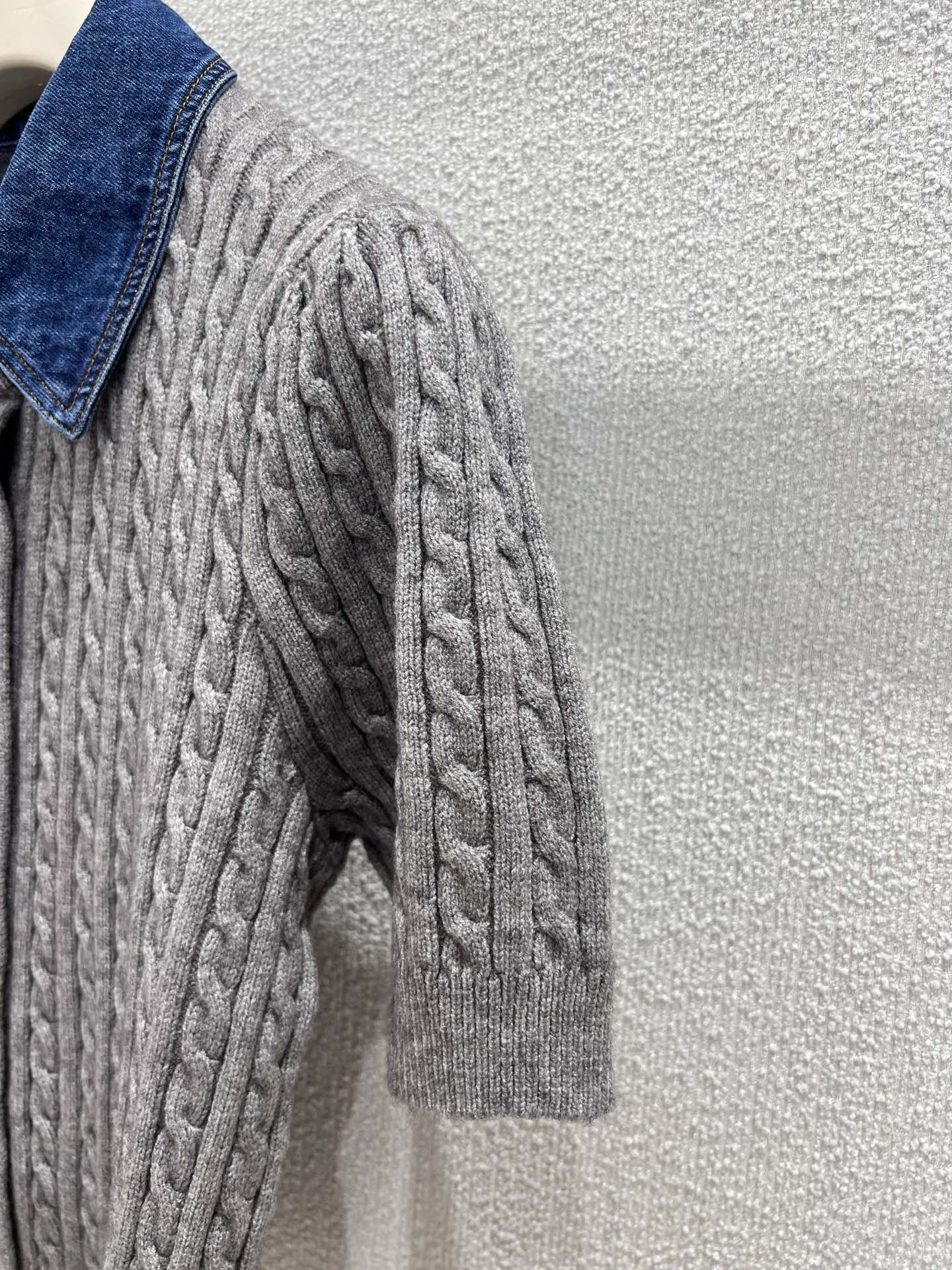 San 25fw knitted top
