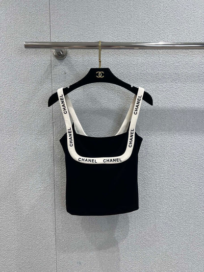 Chan 25ss  U-shaped vest