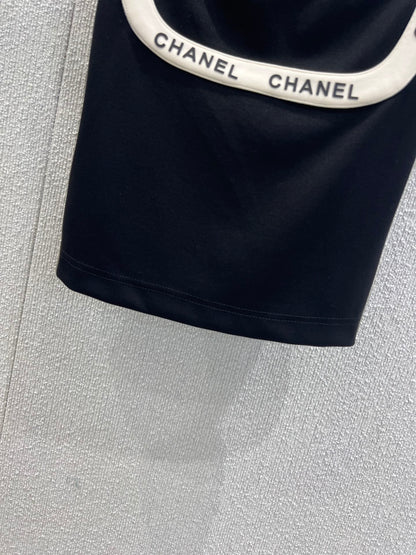 Chan 25ss  U-shaped vest