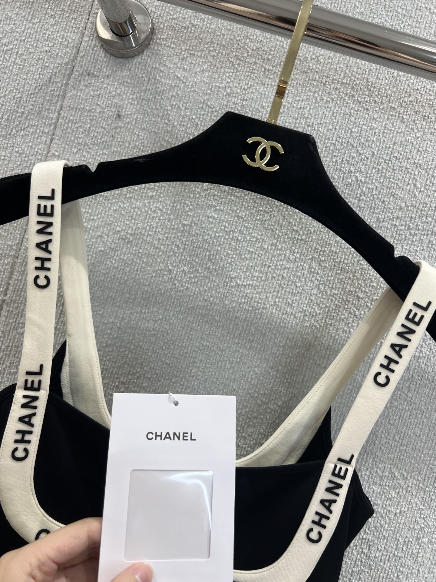 Chan 25ss  U-shaped vest