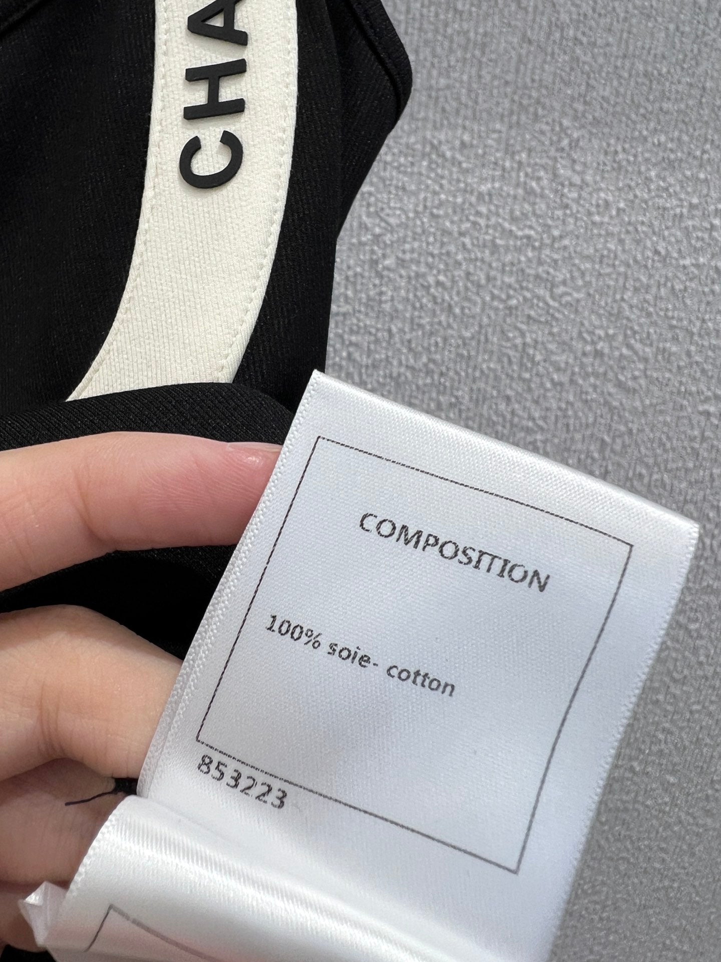 Chan 25ss  U-shaped vest