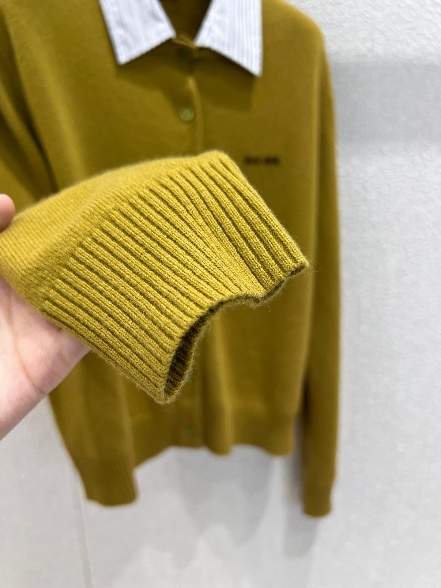 Miu 25fw knitted cardigan