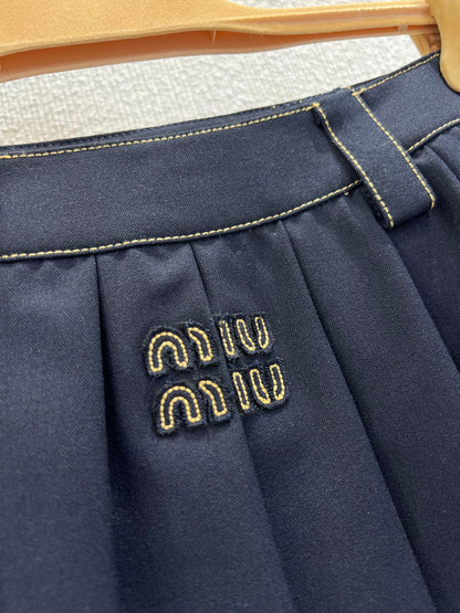 Miu 25ss pleated skirt