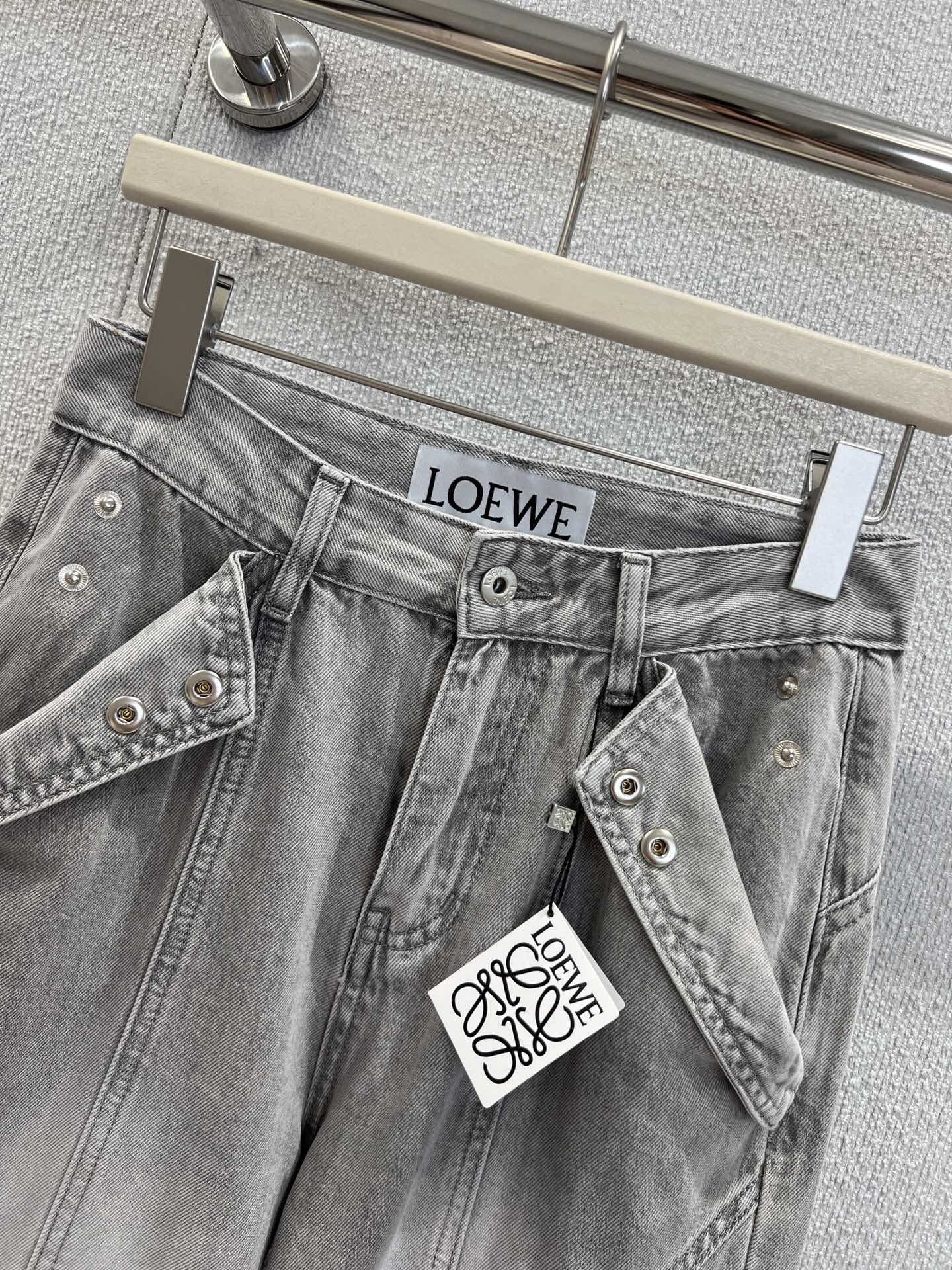 Loe 25ss embroidered jeans