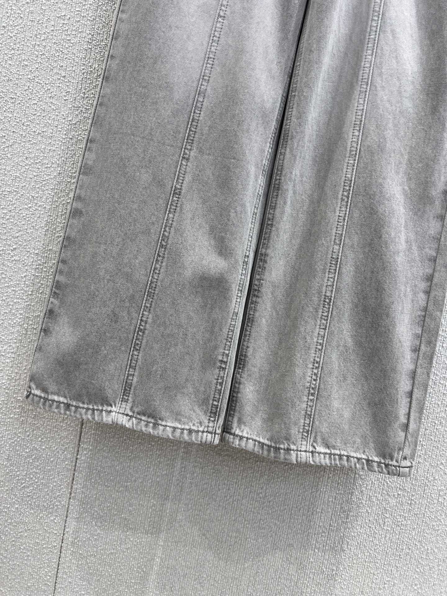 Loe 25ss embroidered jeans