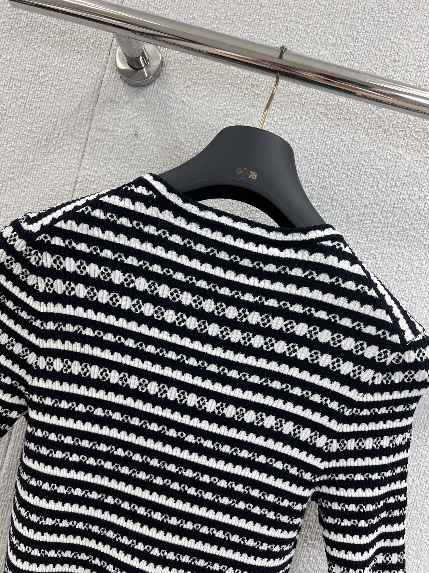 1ou 25ss Knitted t-shirt