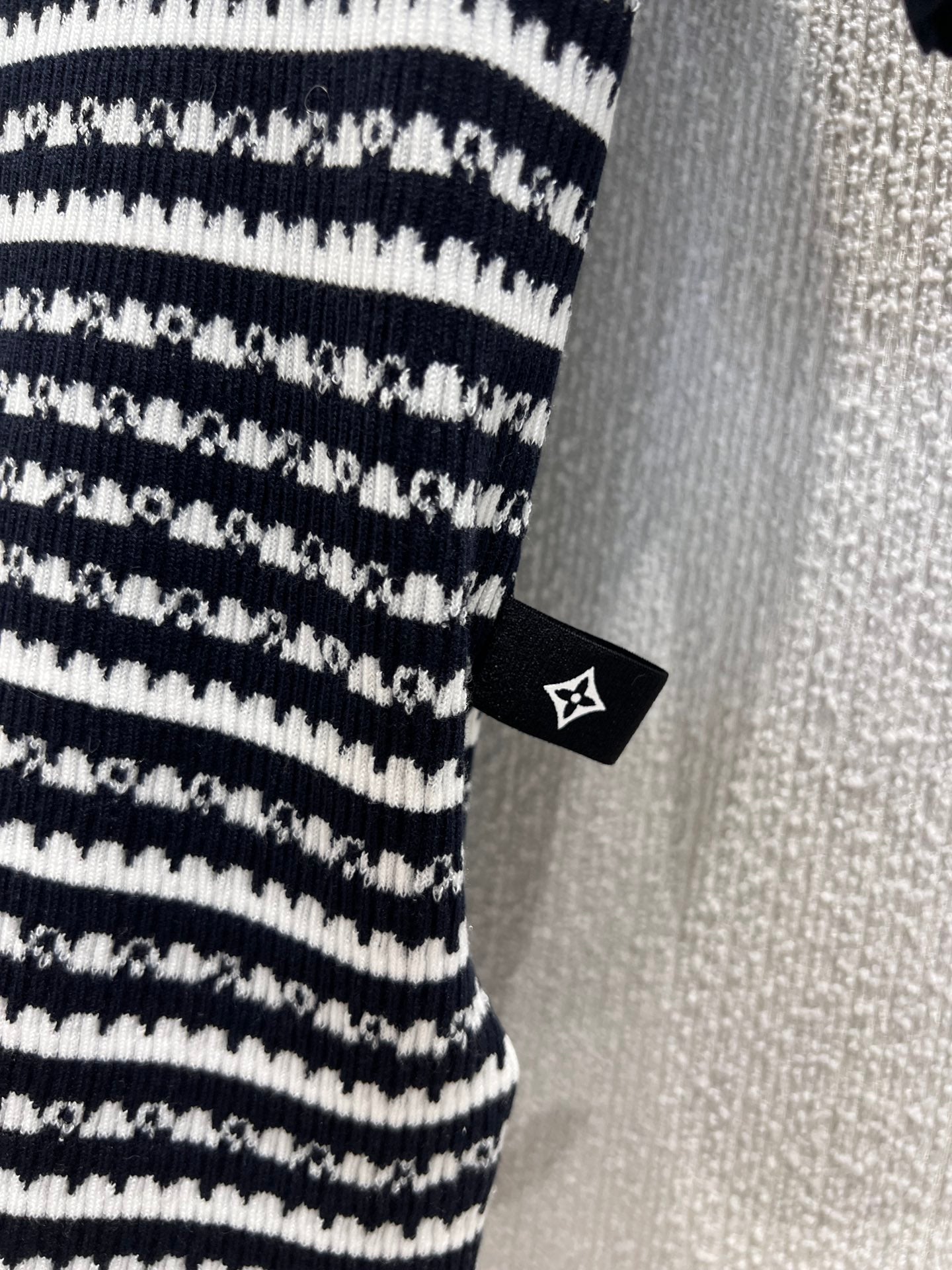 1ou 25ss Knitted t-shirt