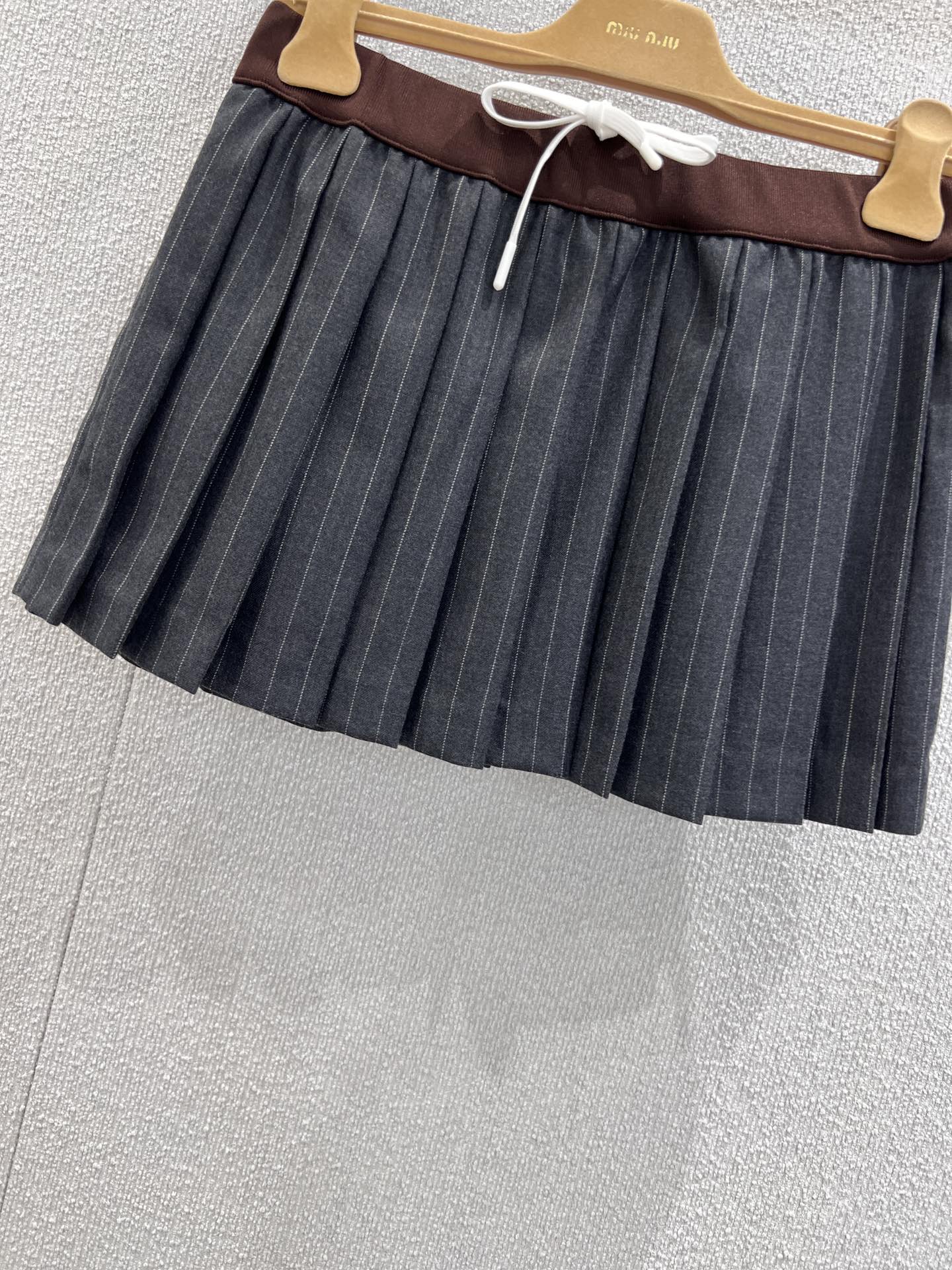 Miu 25fw pleated skirt