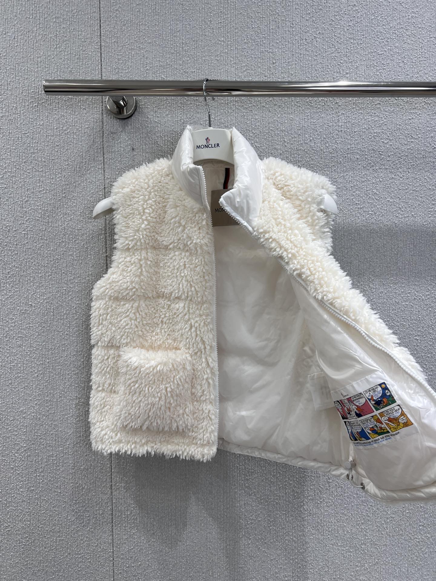 Mon 25fw down vest