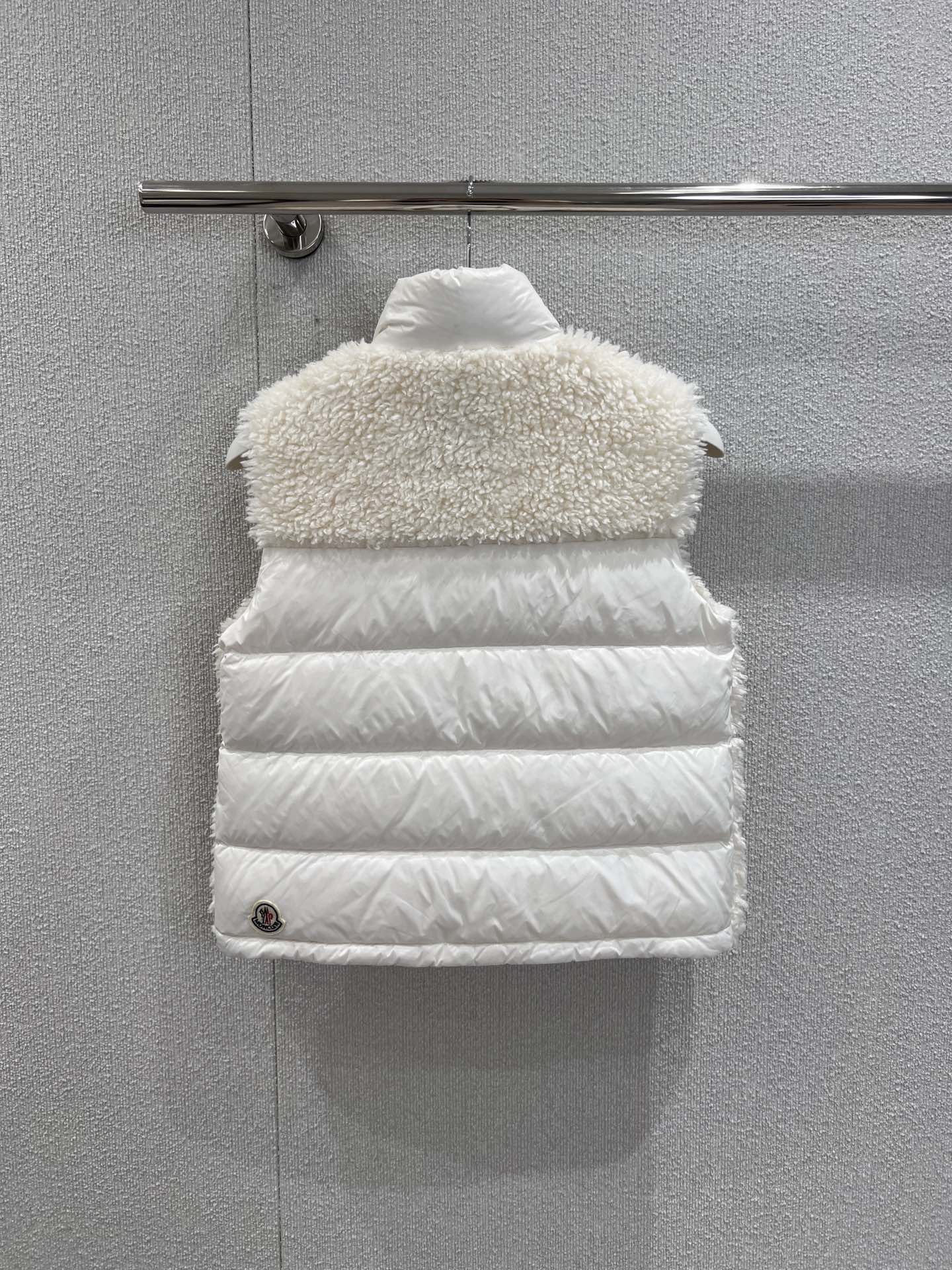 Mon 25fw down vest