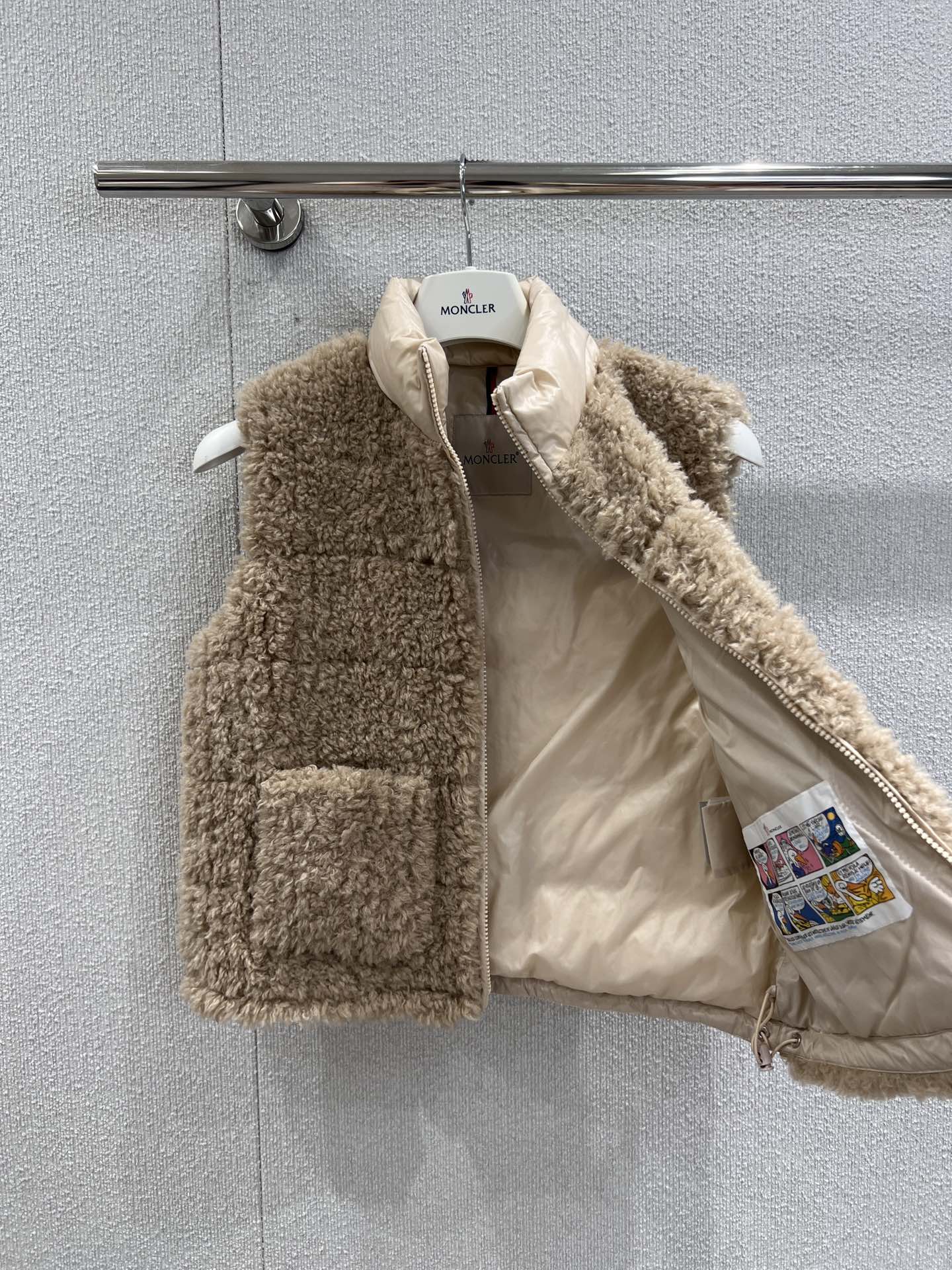 Mon 25fw down vest