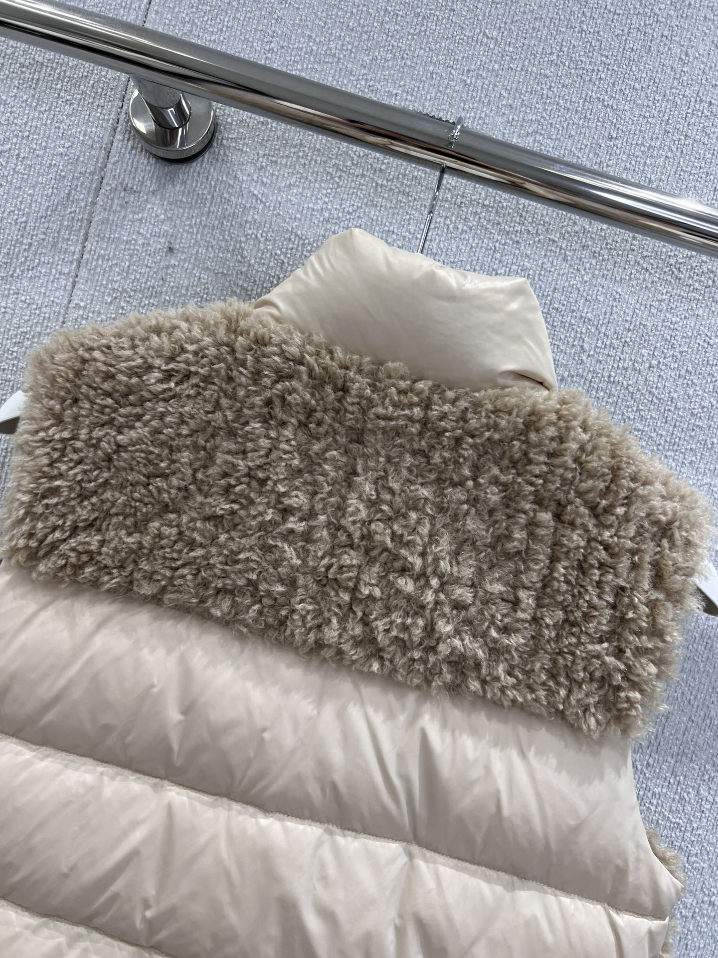 Mon 25fw down vest