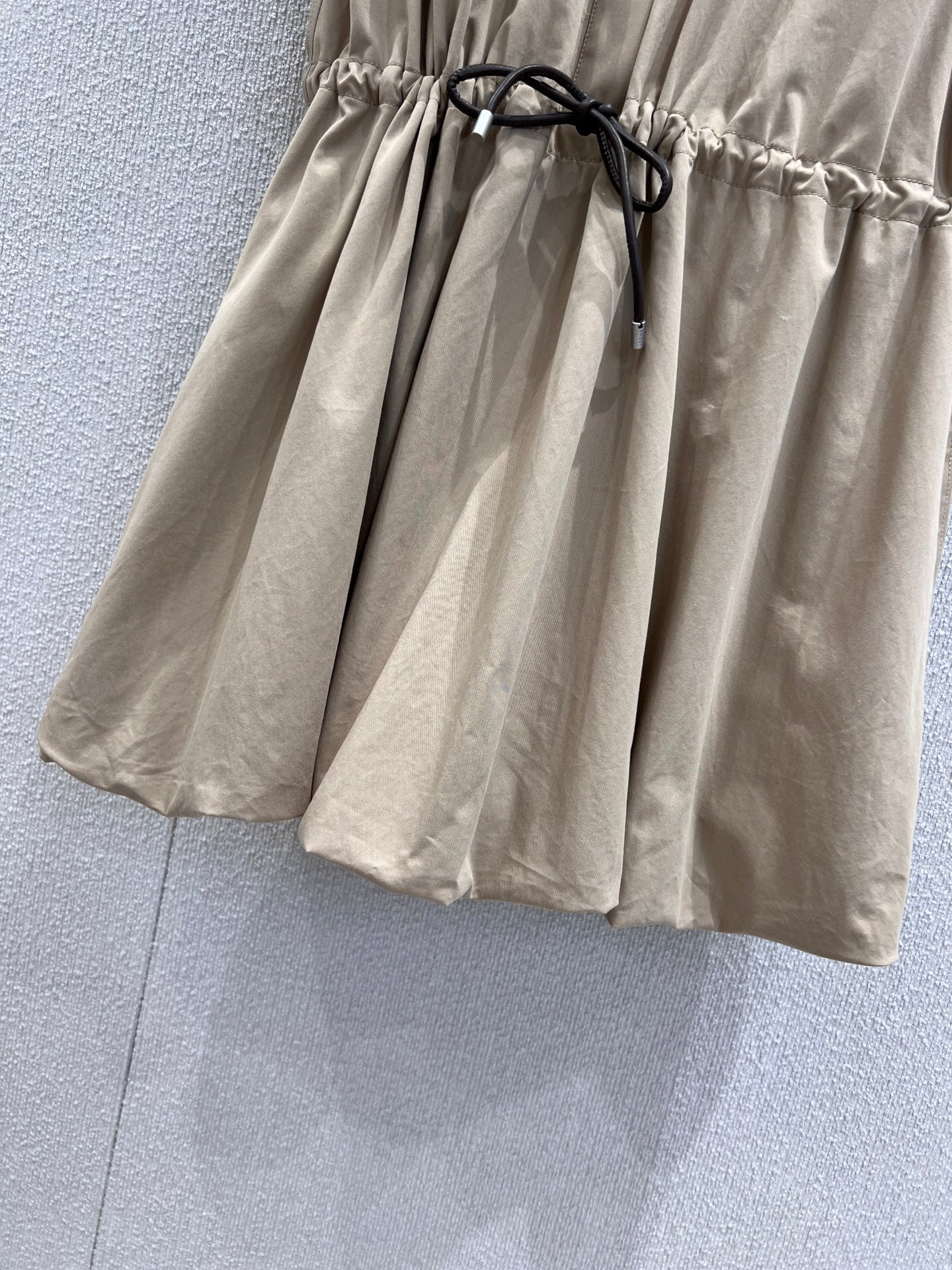 Loe 25ss drawstring dress