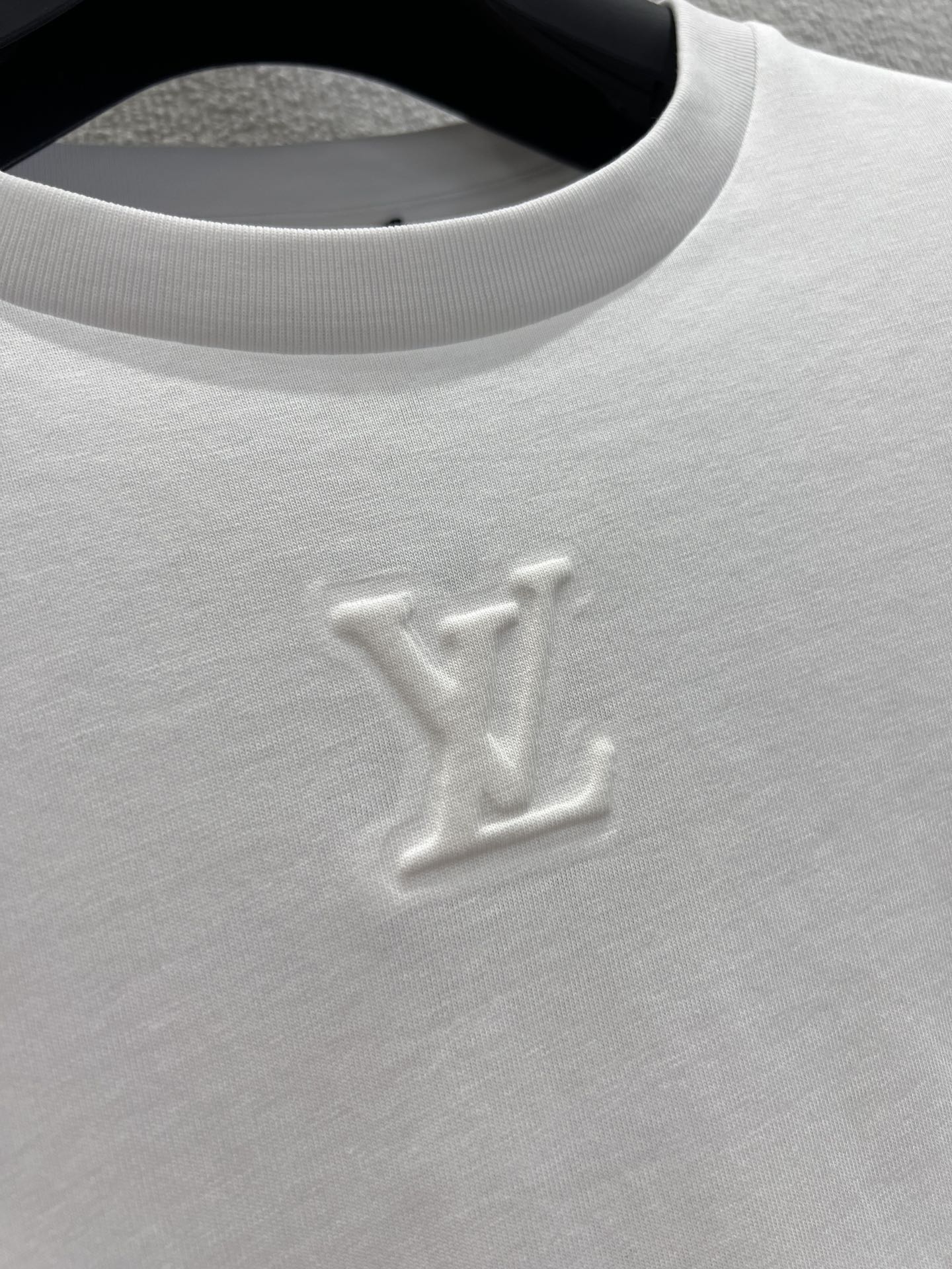 1ou 25fw embossed T-shirt