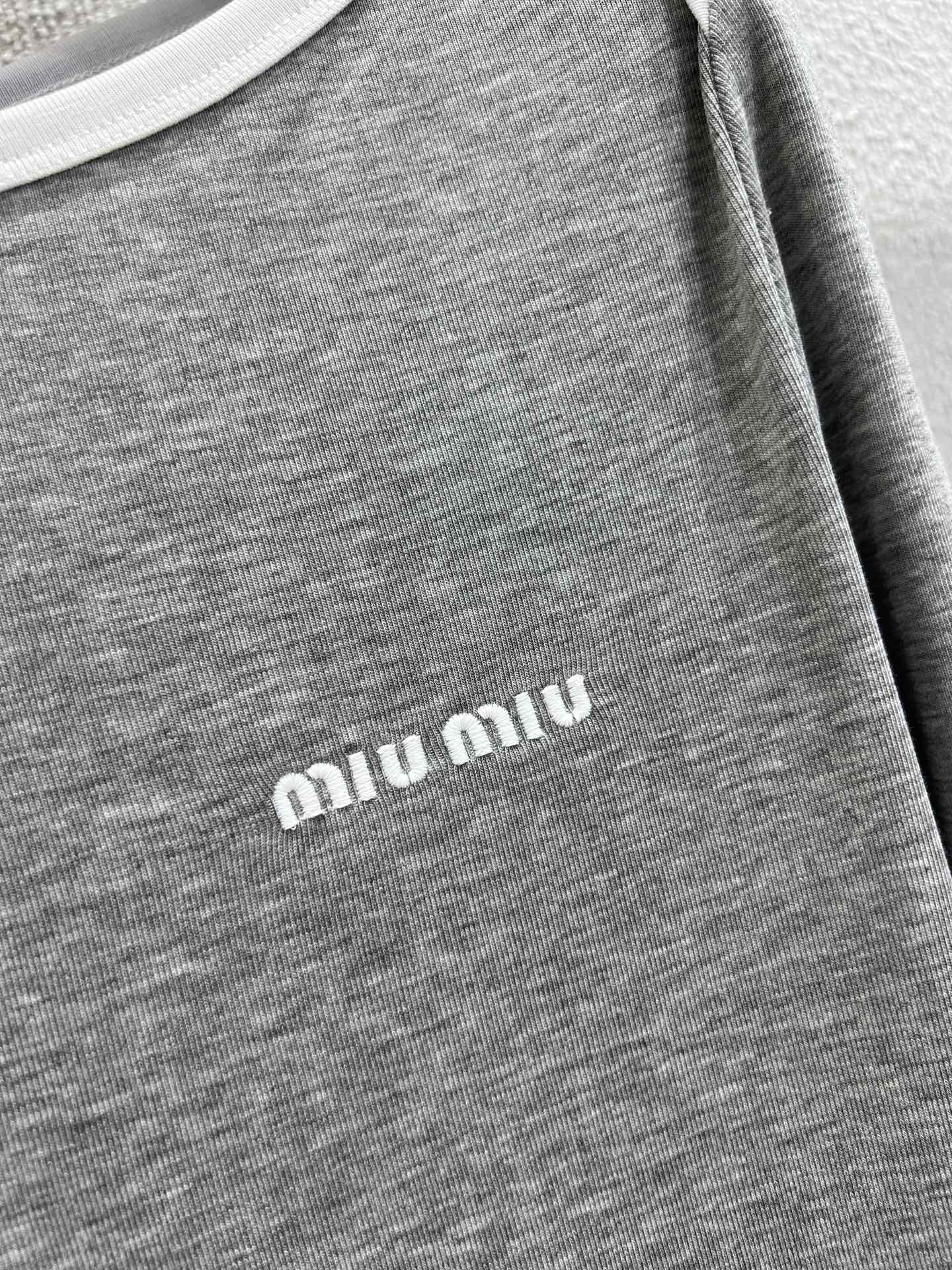 Miu 25fw embroidered T-shirt