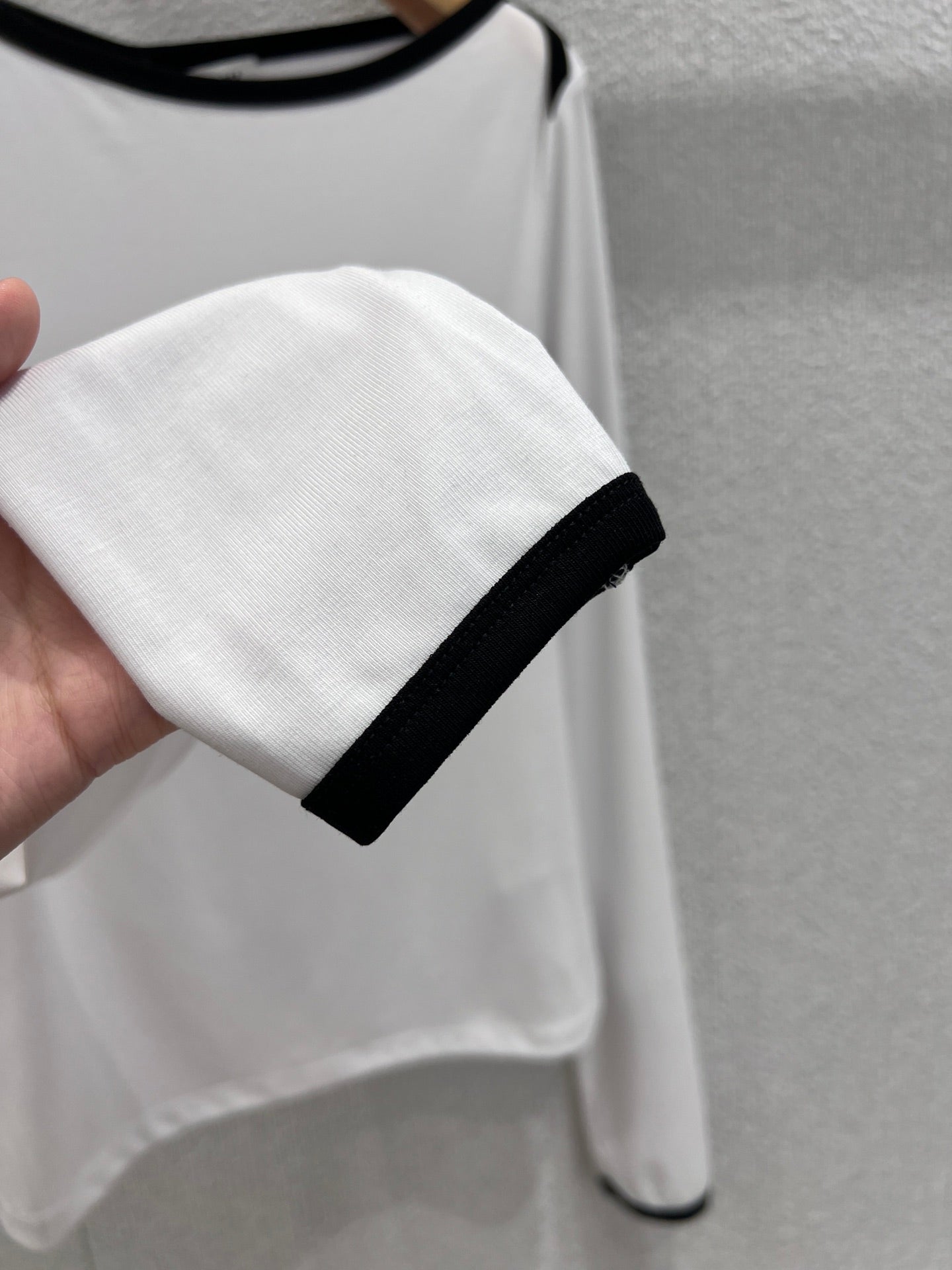 Miu 25fw embroidered T-shirt