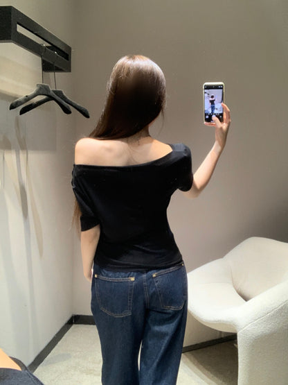 Miu  25ss off-shoulder T-shirt
