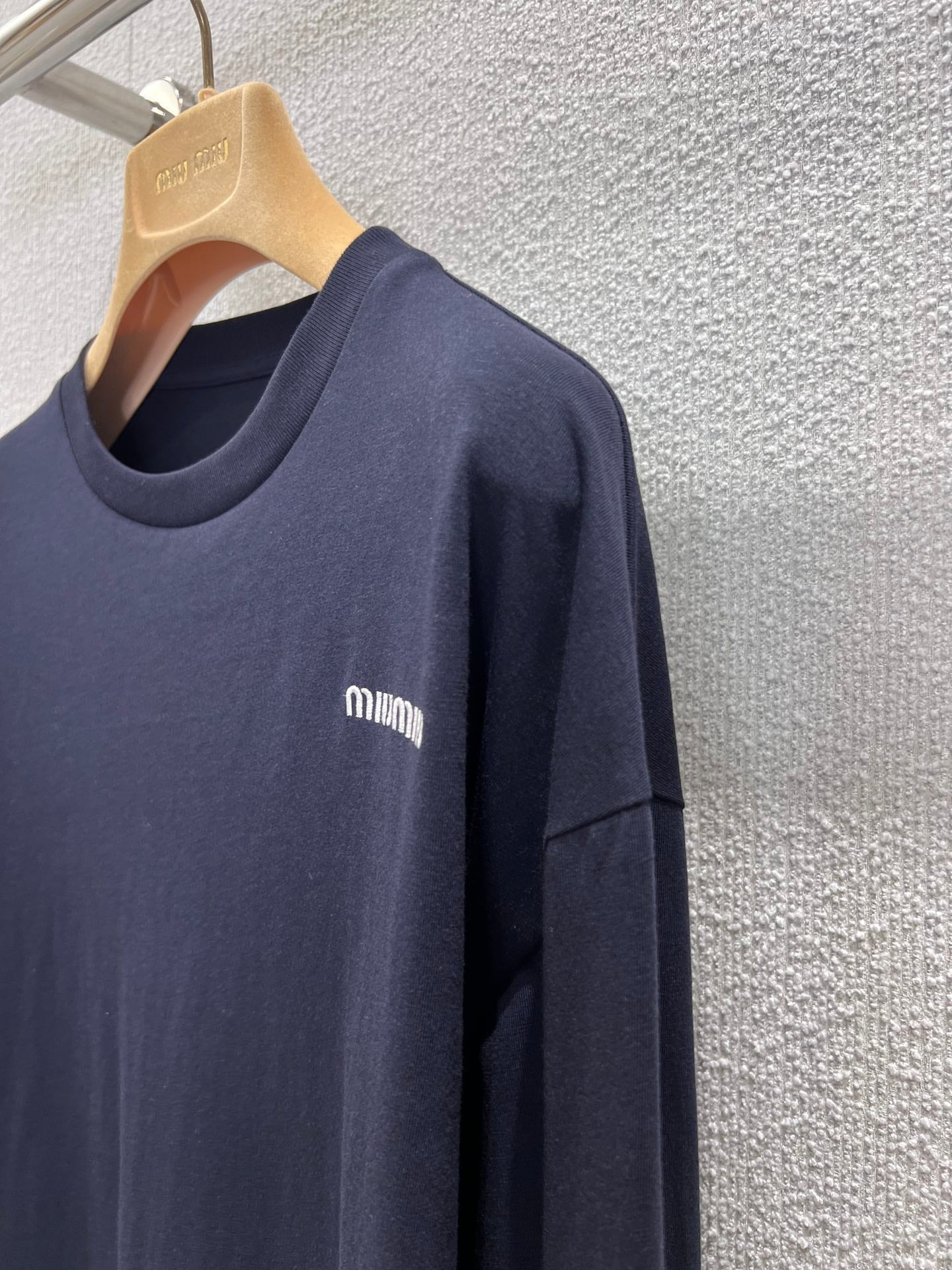 Miu 25fw embroidered sweatshirt