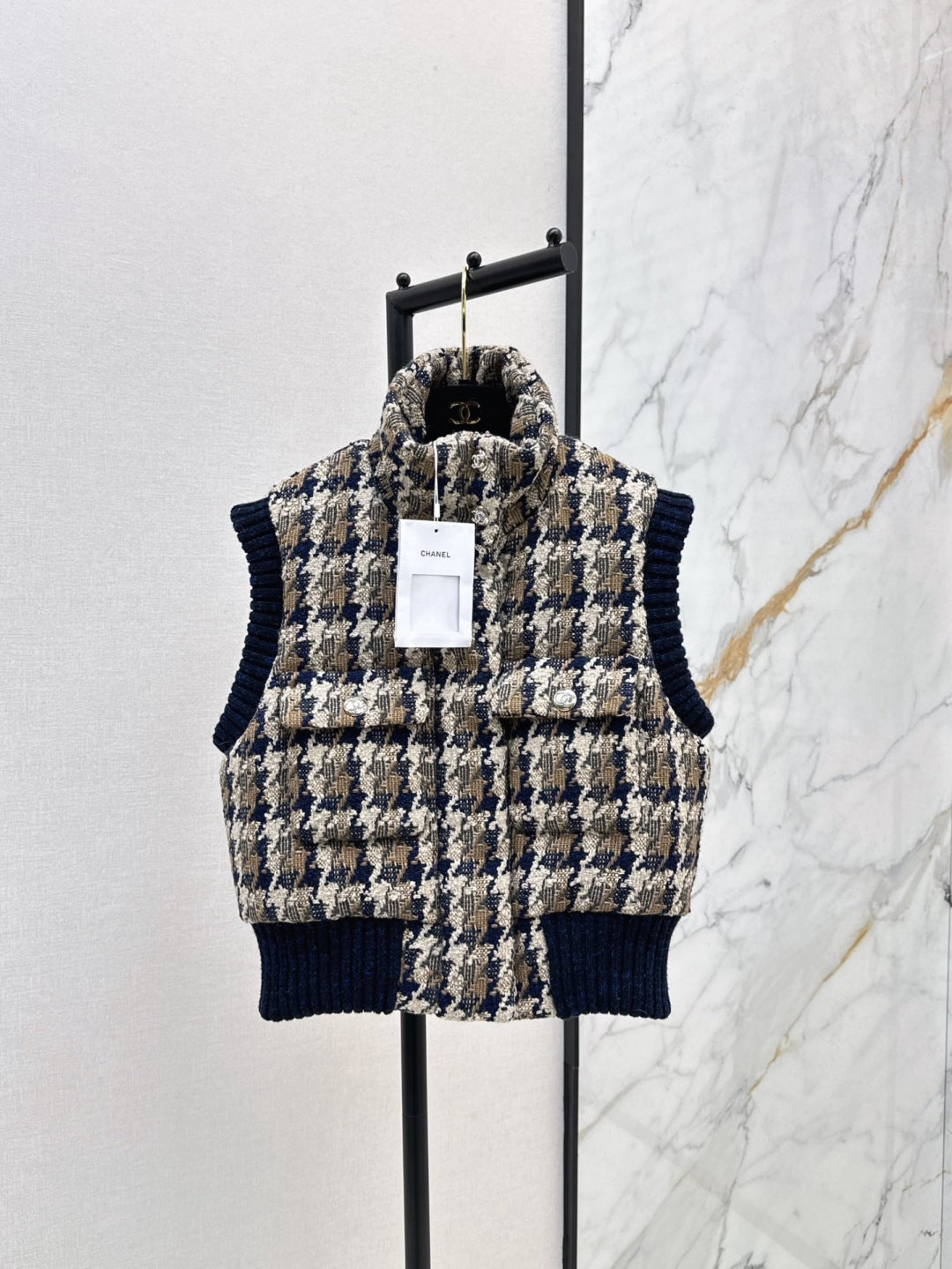 Chan 25fw woven down vest