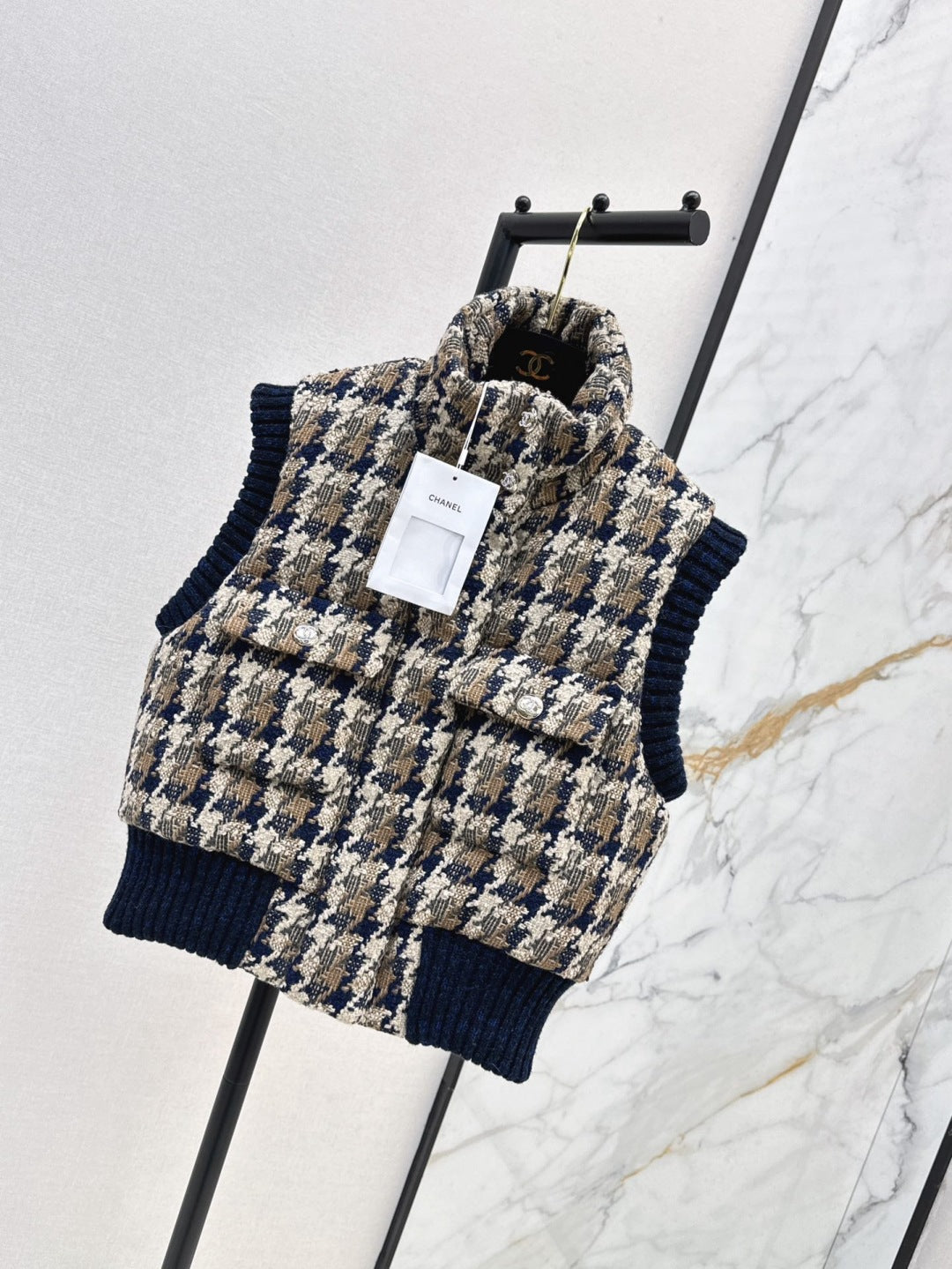 Chan 25fw woven down vest