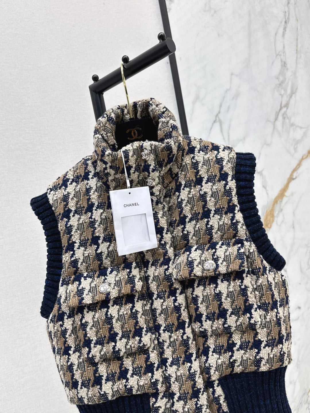 Chan 25fw woven down vest