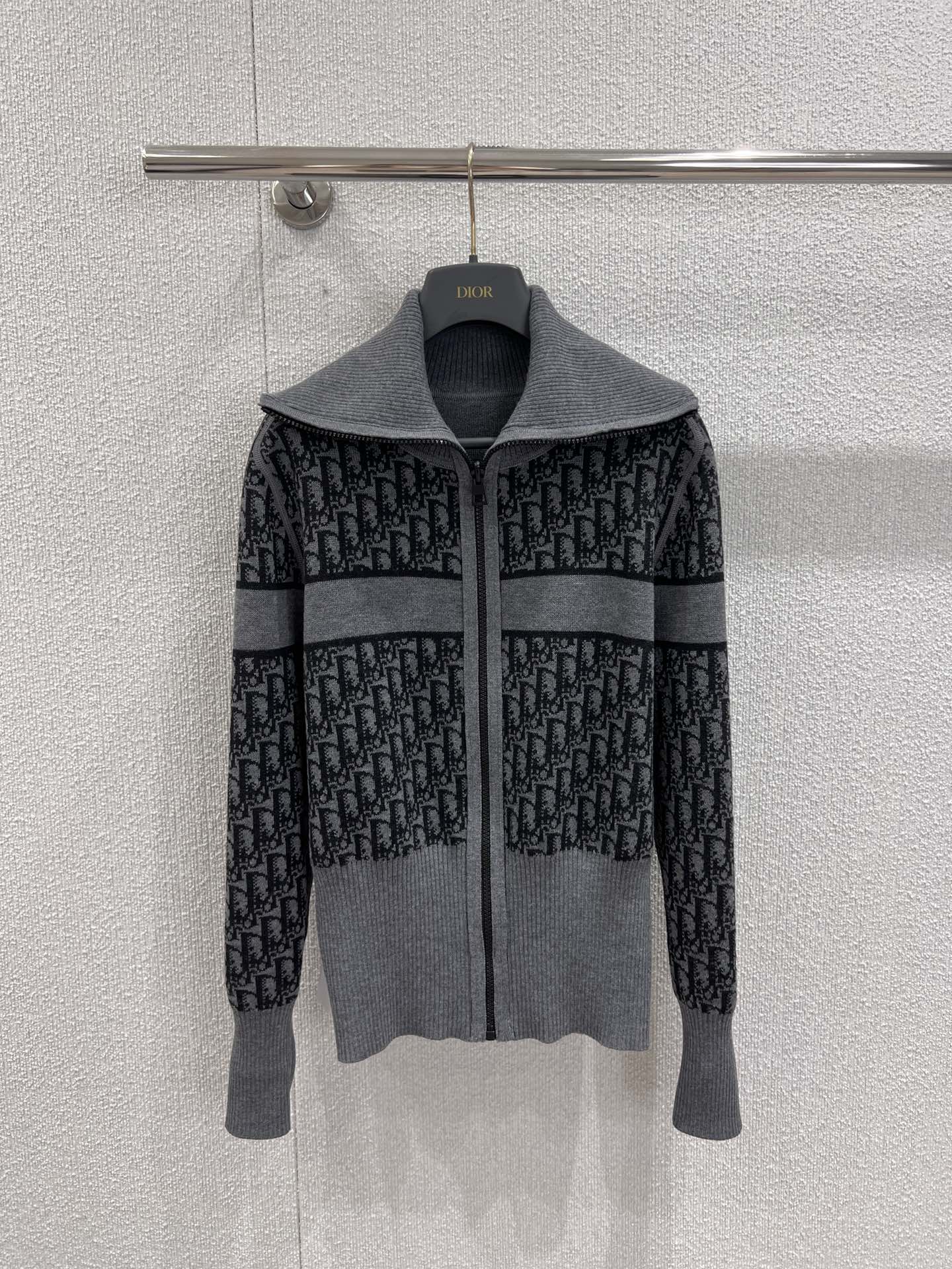 CD 25fw reversible jacket
