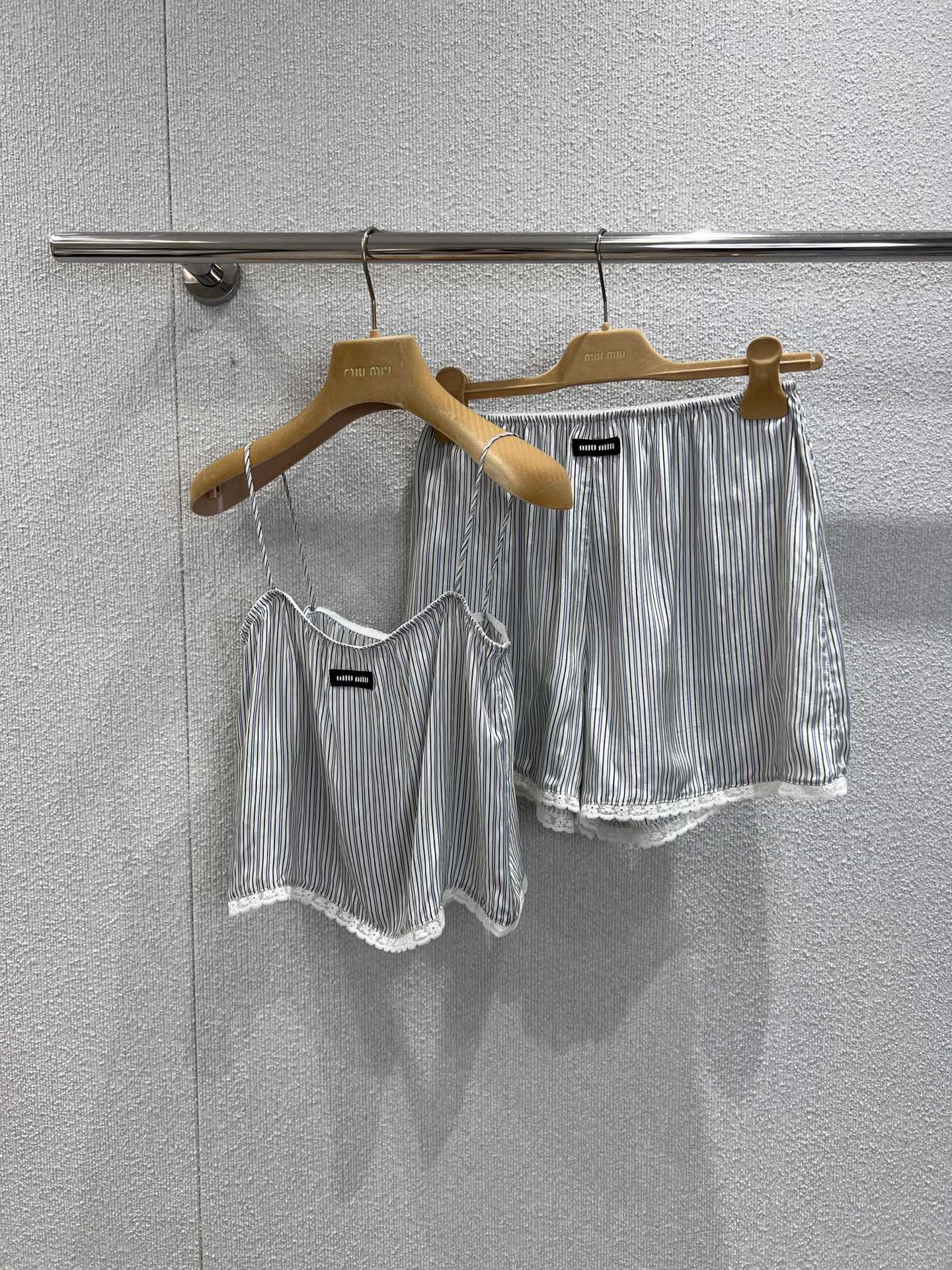 Miu 25ss  camisole