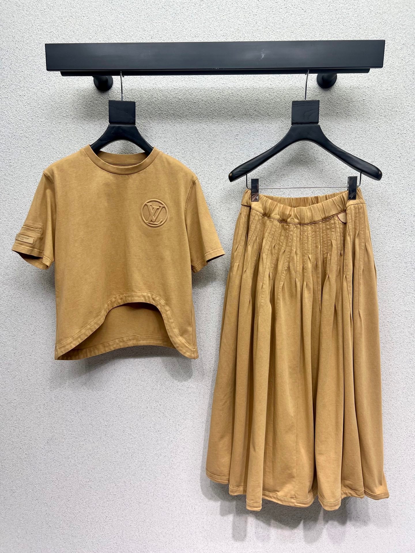 1ouis 25ss pleated suit