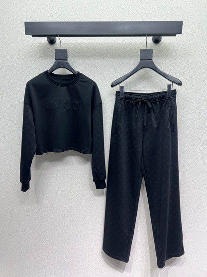 Guc 25fw embossed tracksuit