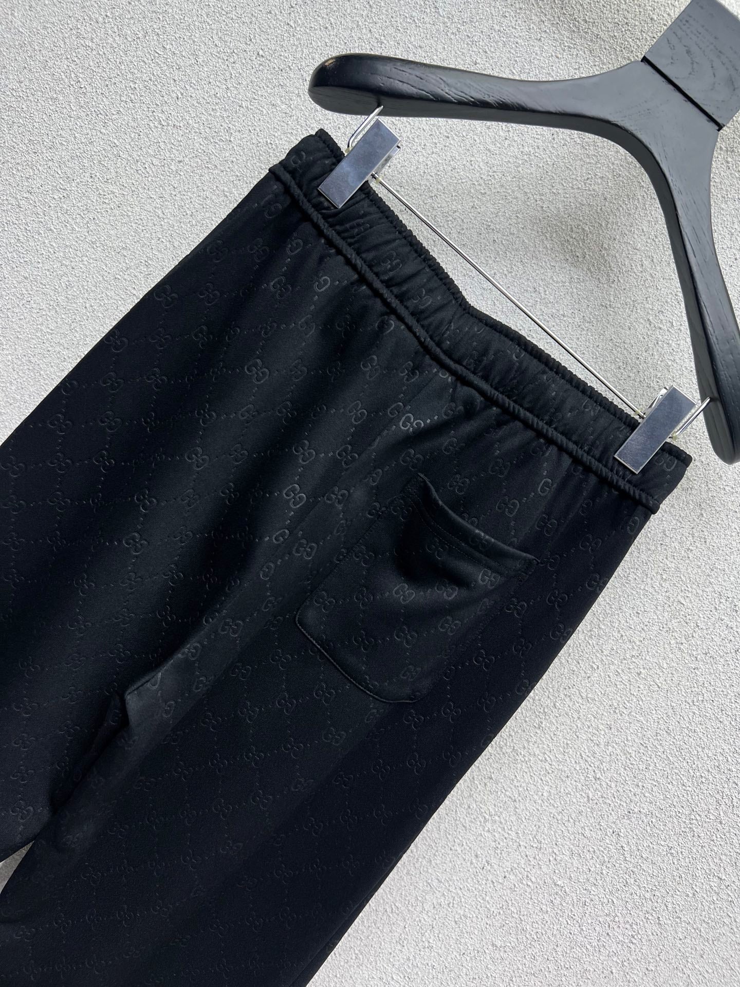 Guc 25fw embossed tracksuit