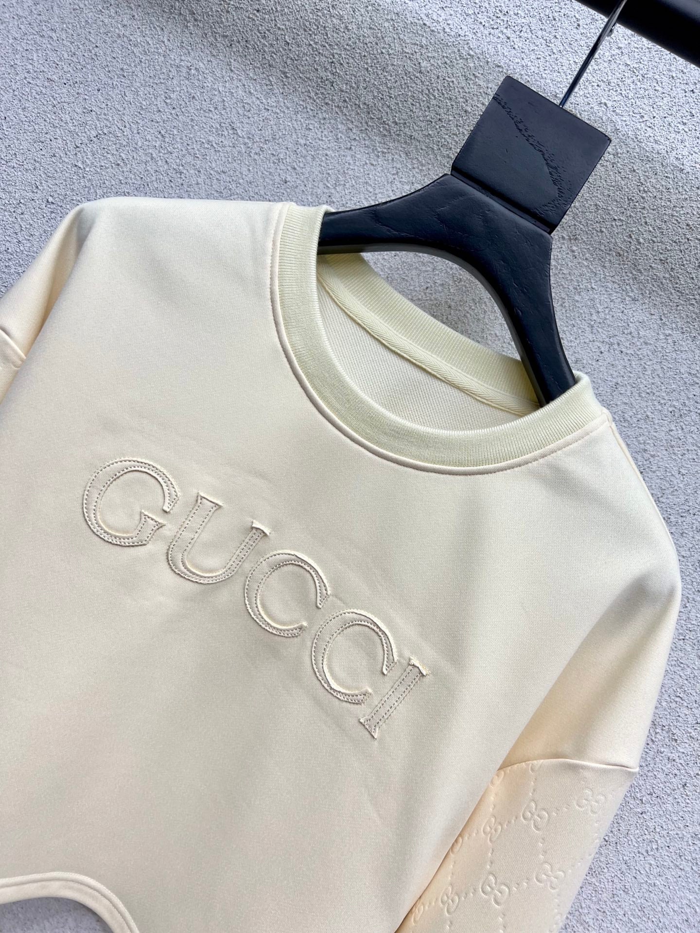 Guc 25fw embossed tracksuit