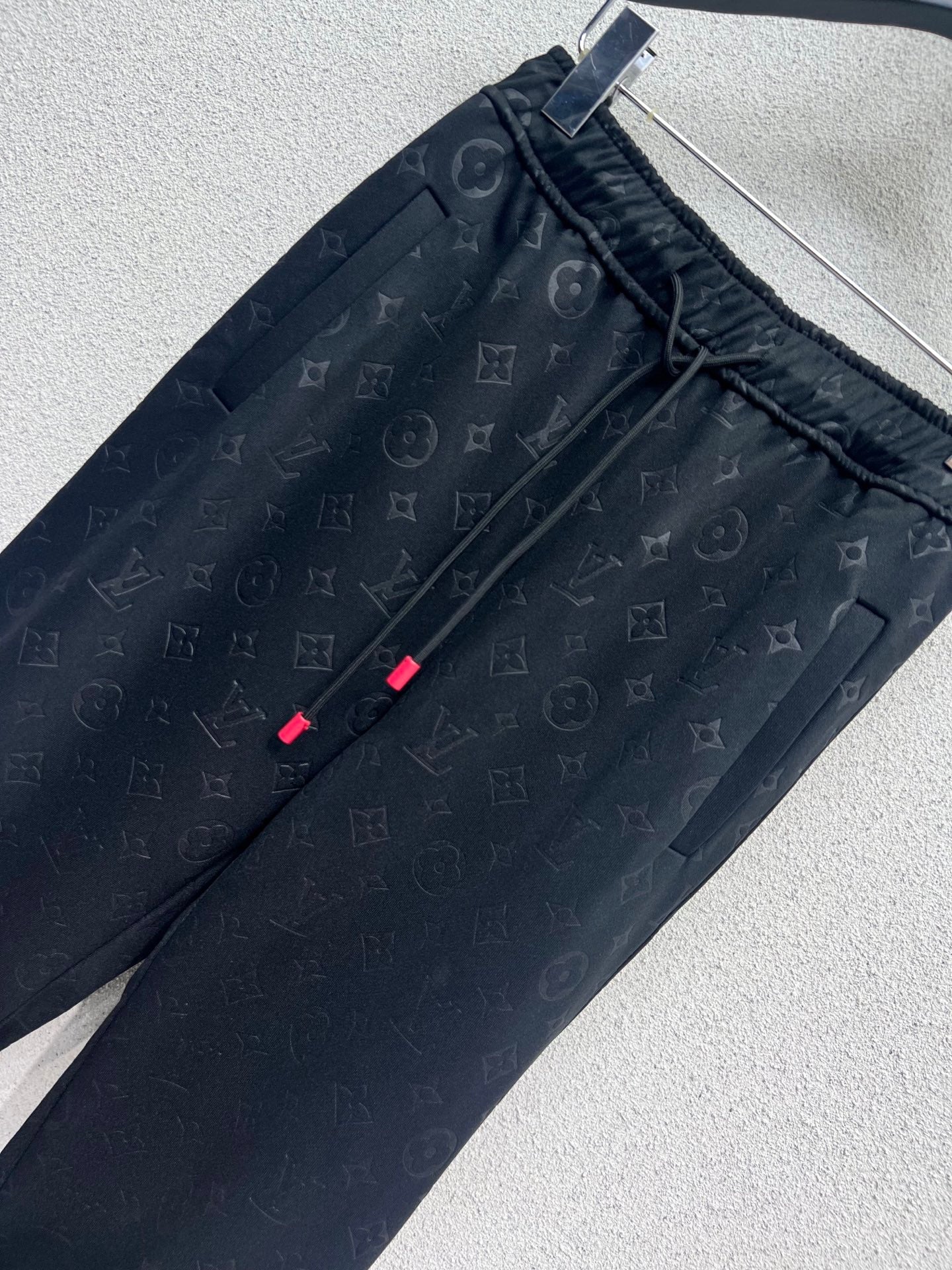 1ouis 25fw embroidered tracksuit