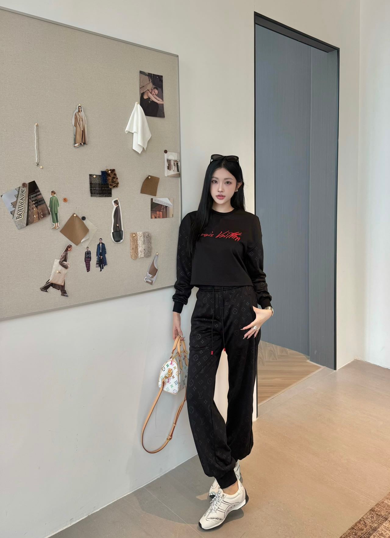 1ouis 25fw embroidered tracksuit
