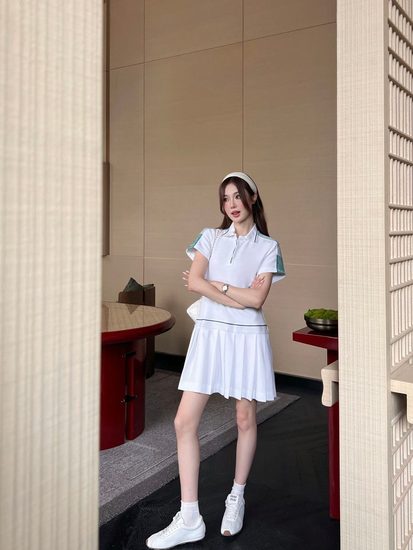 CD 25fw striped dress