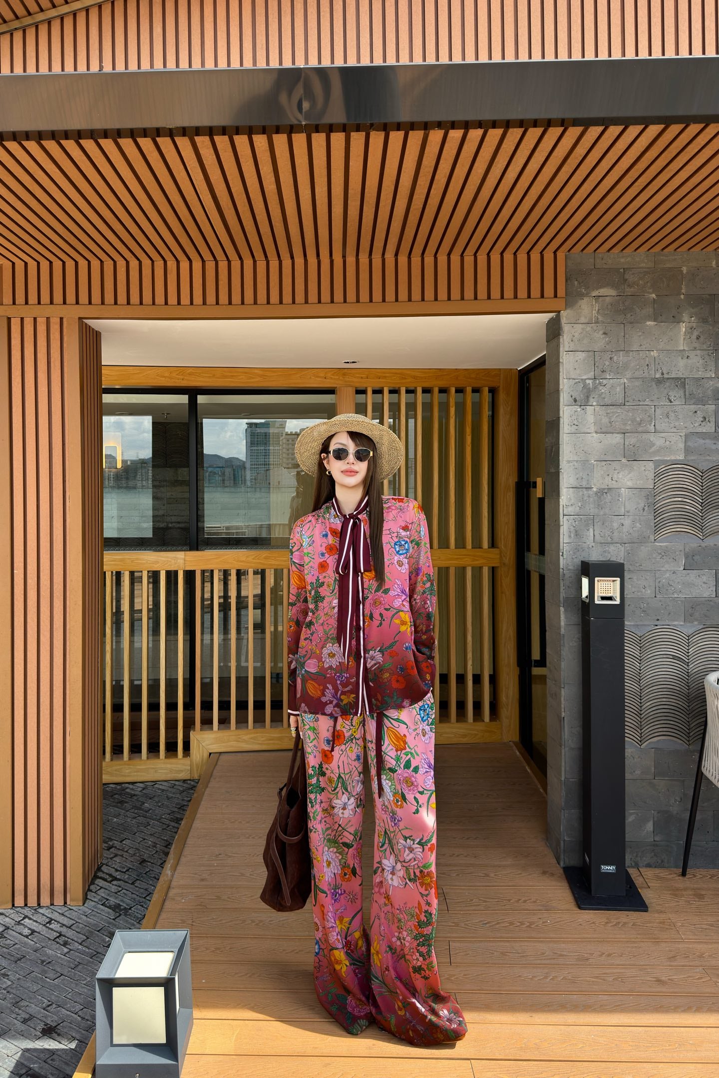Guc 25fw printed pants