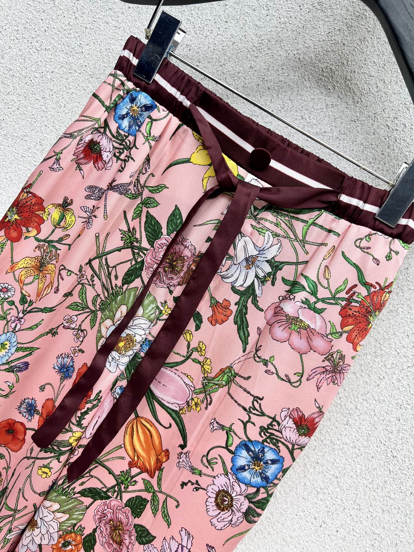 Guc 25fw printed pants