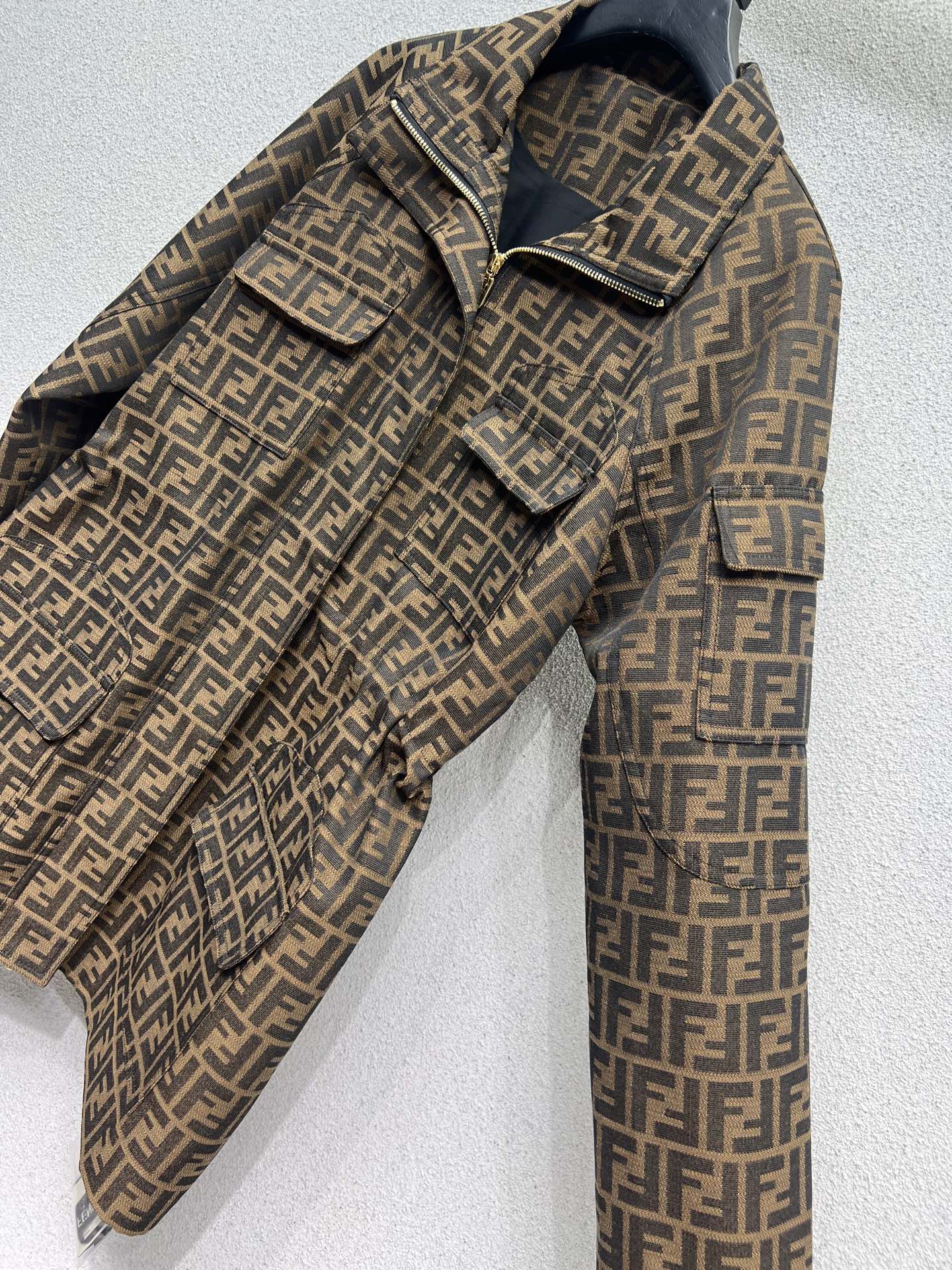 Fend 25fw cargo jacket