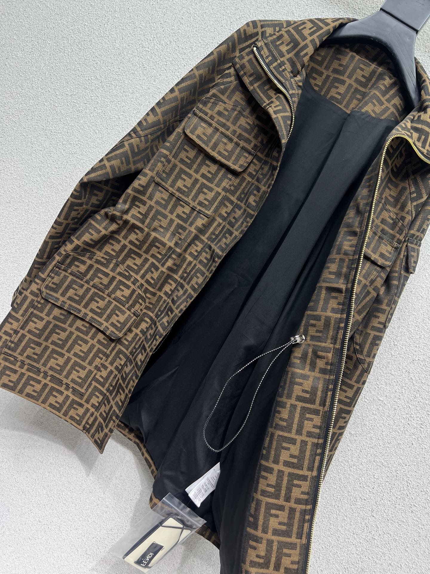 Fend 25fw cargo jacket