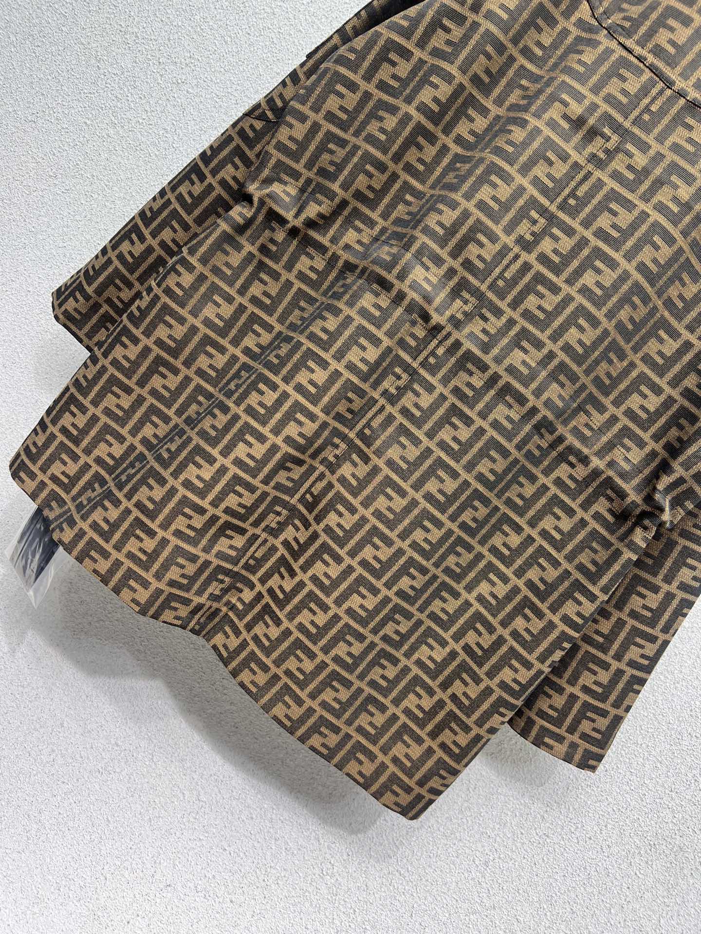 Fend 25fw cargo jacket