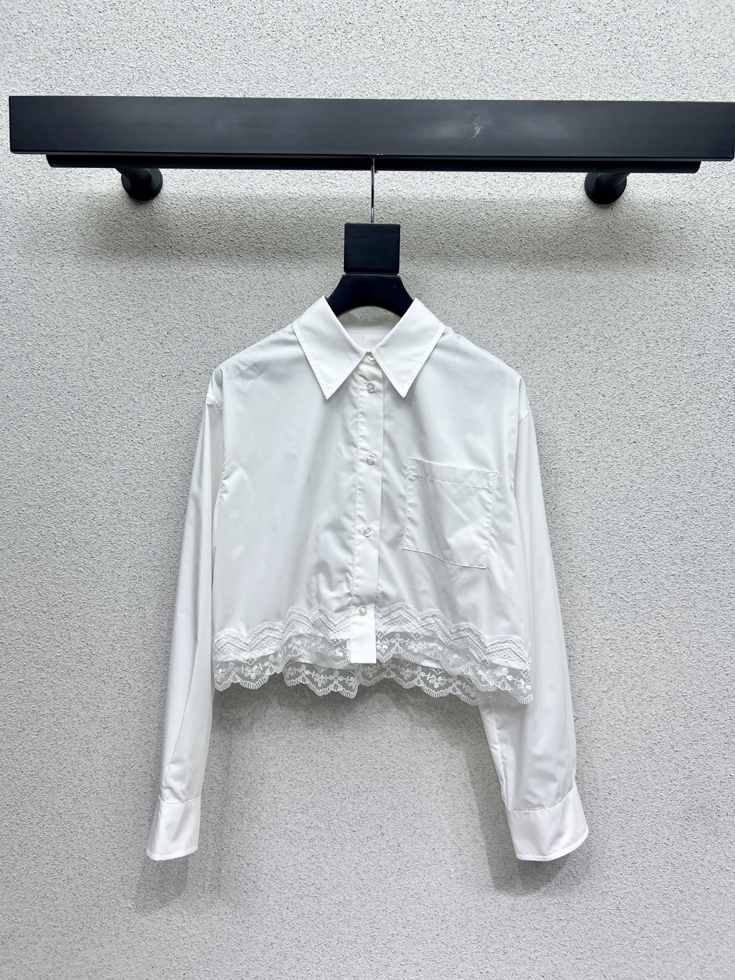 louis 25fw lace suit