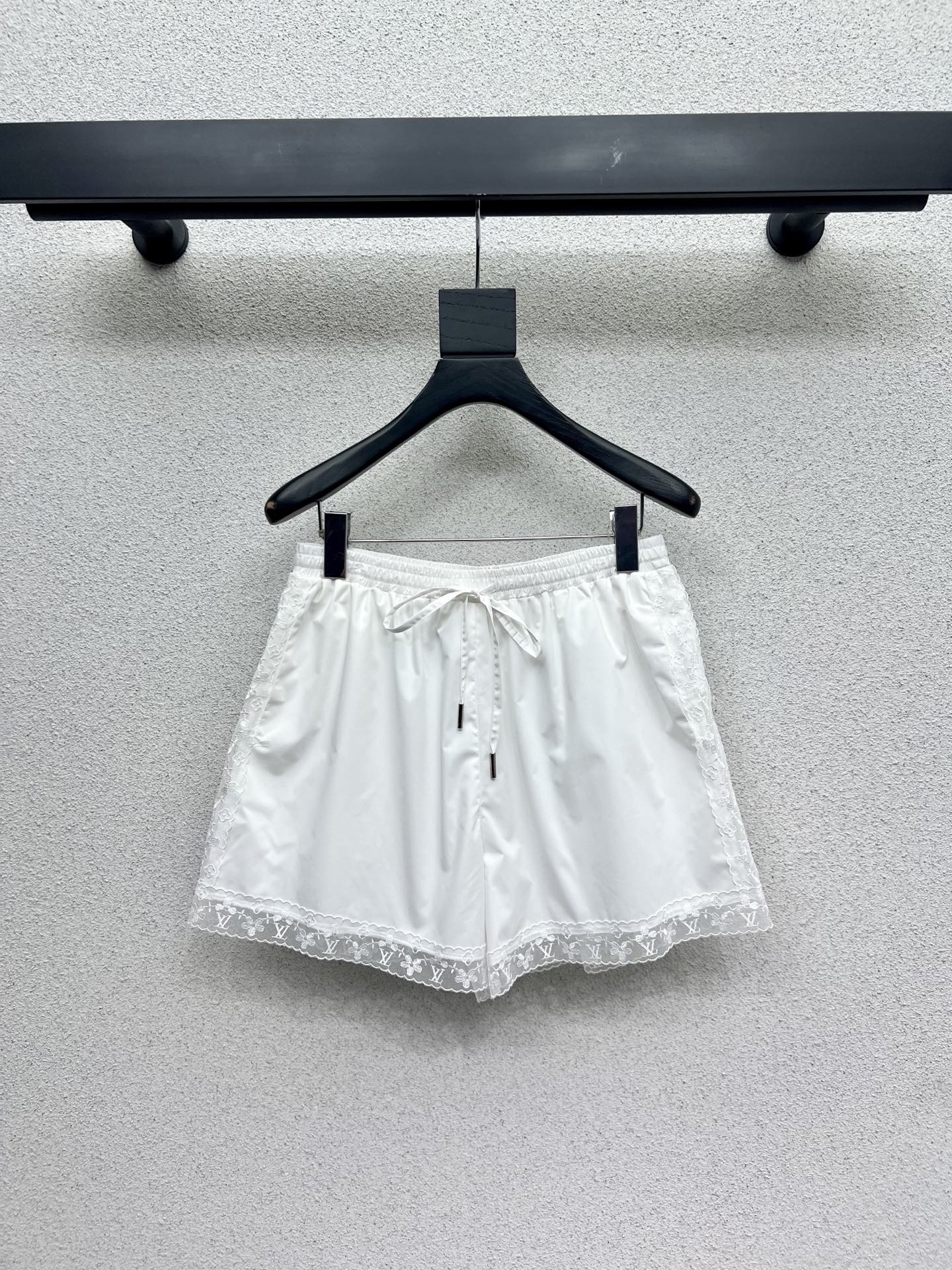 louis 25fw lace suit
