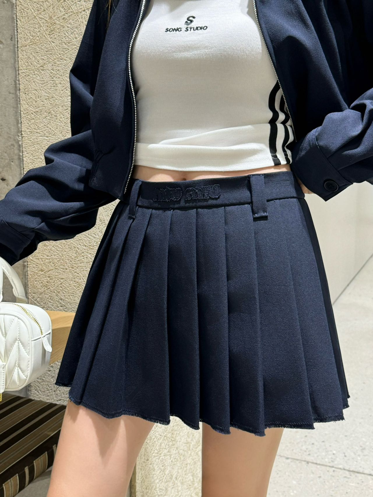 miu 25fw pleated skirts