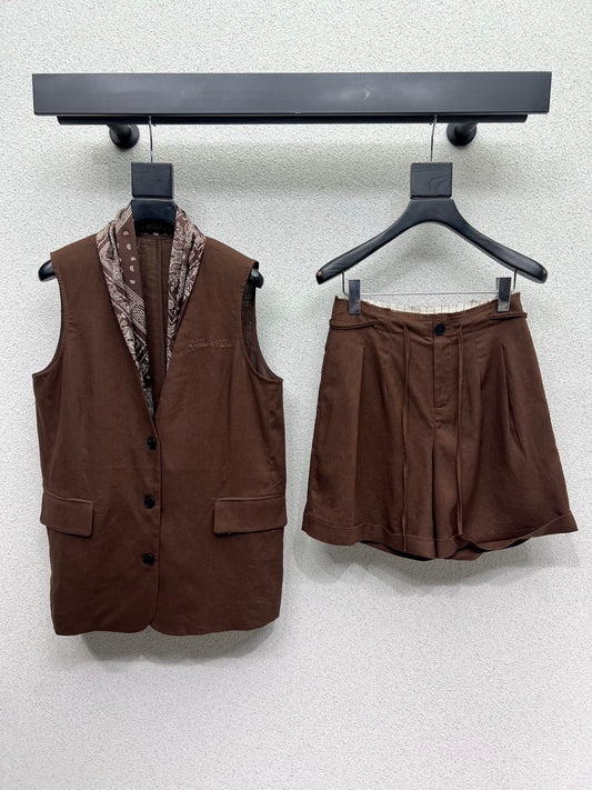 Miu 25fw sleeveless suit