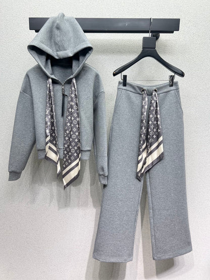 Louis 25fw  scarf tracksuit
