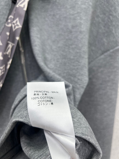 Louis 25fw  scarf tracksuit