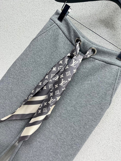 Louis 25fw  scarf tracksuit