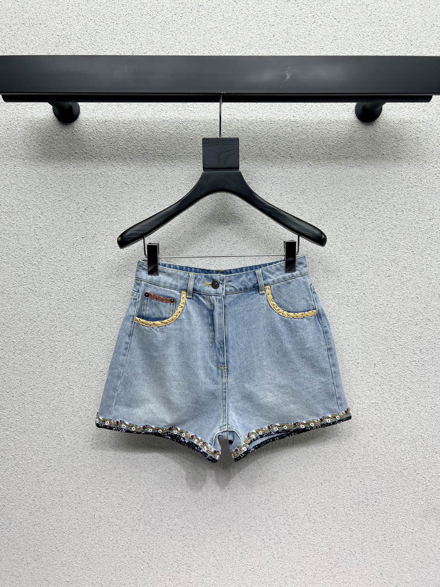 Val 25fw Beaded Short