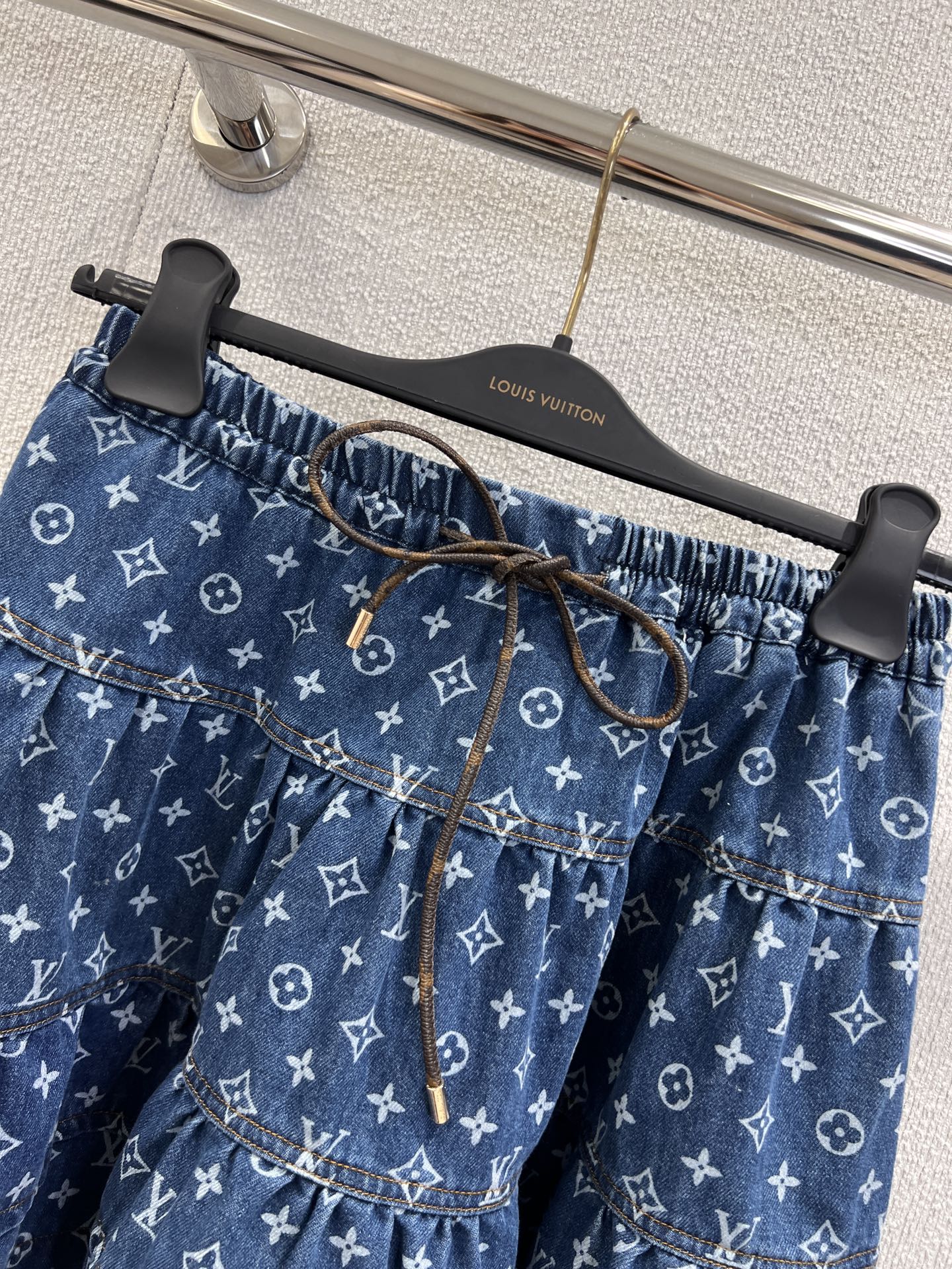 Louis 25fw denim skirt
