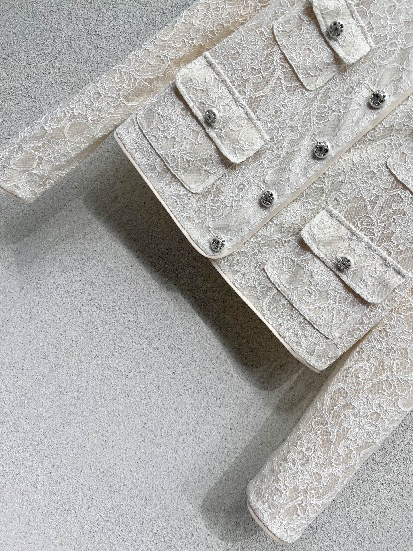 Chan 25fw lace jacket